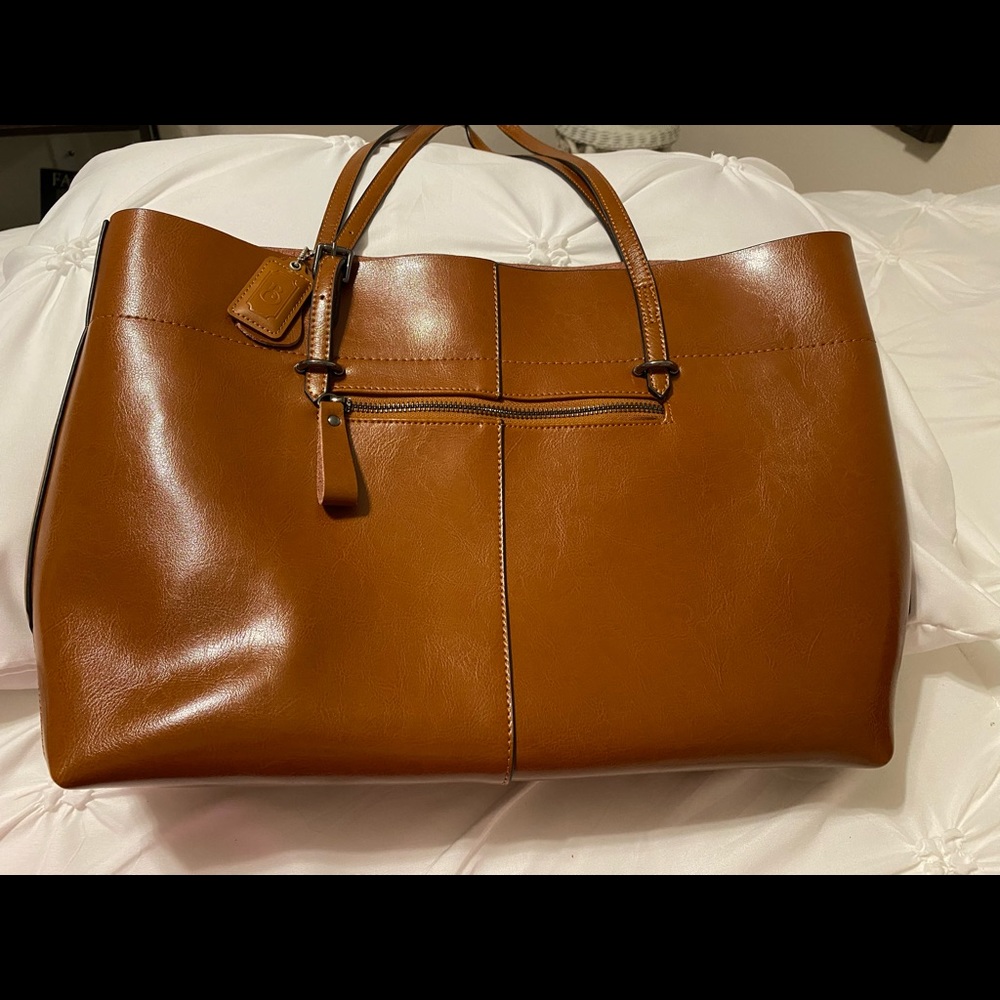 Beautiful custom leather bag